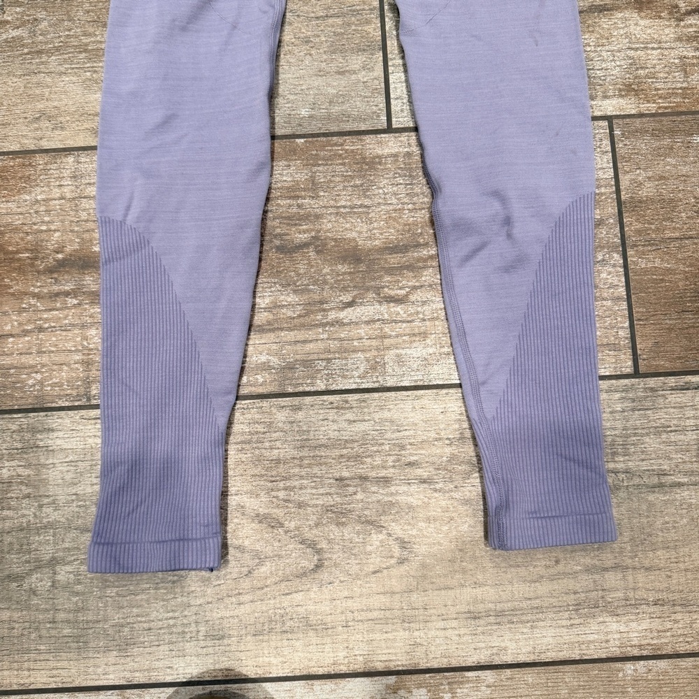 Alphalete | Ozone Lavender Leggings - Picture 3 of 7